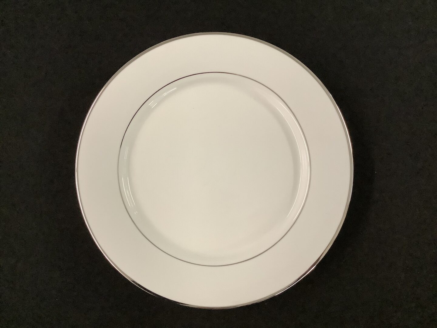 Dinner Plate 10'' (Platinum Band)-image