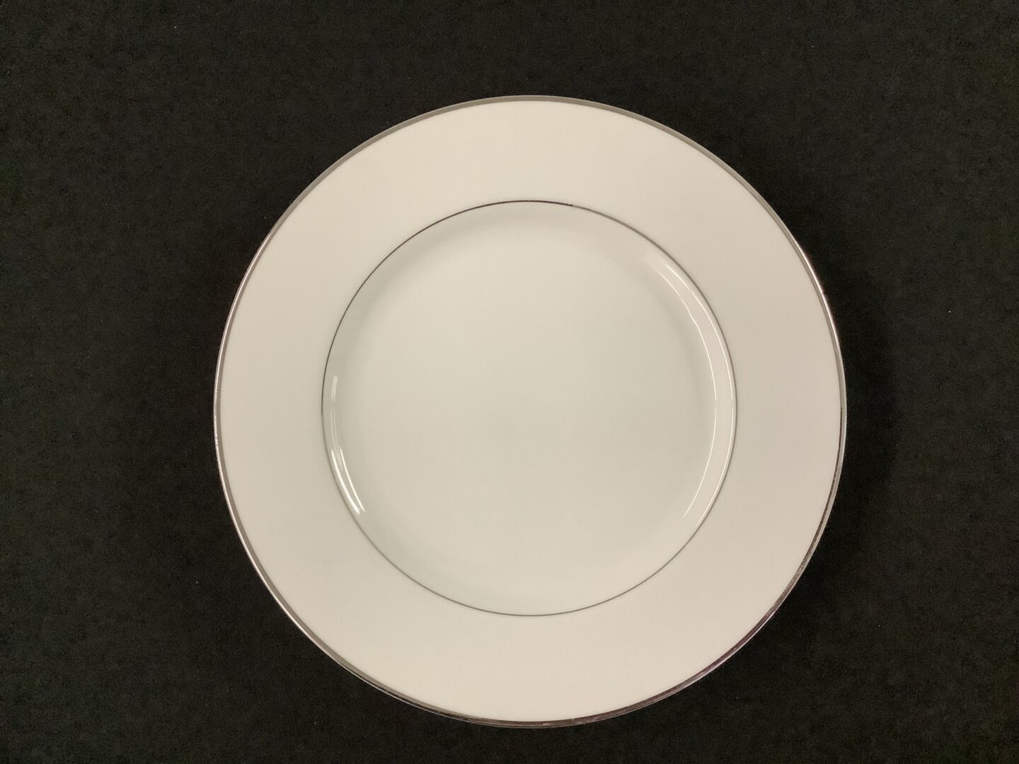 Salad Plate (Platinum Band)-image